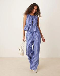 Свободные брюки Gina Tricot из хлопкового поплина в синюю полоску