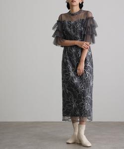 Платье с многоярусными рукавами, цветочной вышивкой, оборками и тюлем для свадебного торжества или вечеринки.