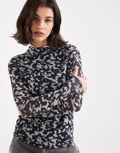 ONLY прозрачный топ с высоким воротом и анималистичным принтом