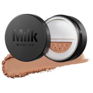 Матирующая полупрозрачная фиксирующая пудра Pore Eclipse без талька MILK MAKEUP, .55 oz /7.65 g, Translucent Deep