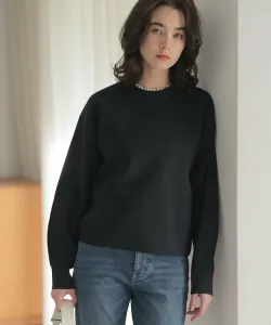 Вязаный пуловер в рубчик с жемчужными пуговицами Suite L, цвет Navy [075]