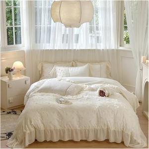 YUSIWOAL Комплект постельного белья из шифона с кружевной вышивкой и 3D бабочками из египетского хлопка 1.8m Bed 4pcs