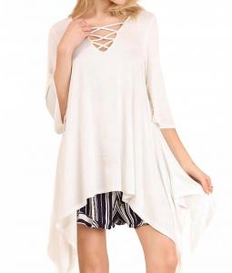 Асимметричная туника с перекрещивающимися рукавами-колокольчиками цвета айвори Umgee, слоновая кость