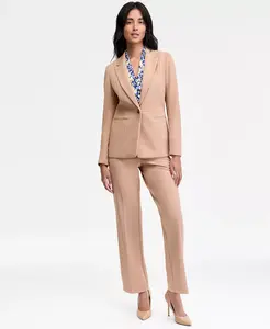 Блейзер с заостренными лацканами, топ с V-образным вырезом и брюки с имитацией гульфика Kasper, коричневый/бежевый