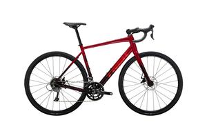 Шоссейный велосипед Trek Domane al 2 gen 4 - 28 дюймов - diamant - 2026, rot | crimson to dark carmine fade