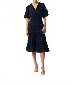 V-образный вырез плиссированное миди-платье с запахом в цвете "полуночный синий" Joseph Ribkoff