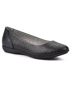 Женские балетки Cindy Comfort Flat Cliffs by White Mountain, черный