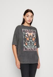 Футболка с принтом Even&Odd, черный