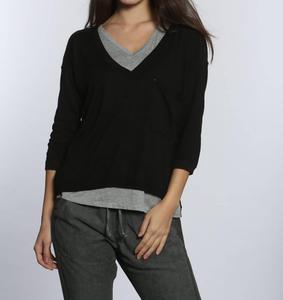 Женский V-образный топ с ребристой спинкой в черном/угольном цвете LABEL+thread