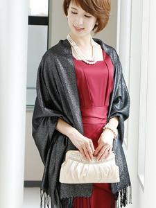 Блестящая шаль из парчи идеально подходит для свадеб, торжественных мероприятий и вечеринок.