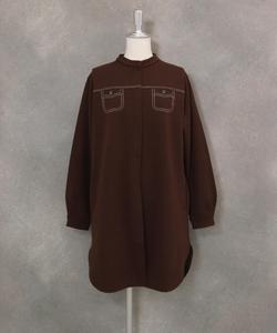 Сшитая блузка, выделяющая и сохраняющая тепло.