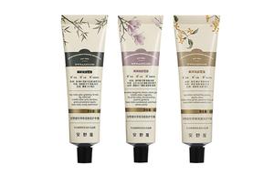 Крем для рук с альфа-гидроксикислотами, эфирными маслами и ароматическими смесями, 75 г*3 AARYE