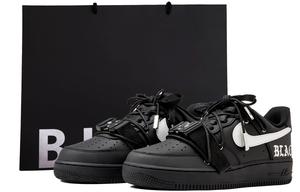 Женские кроссовки для скейтбординга Nike Air Force 1, Black