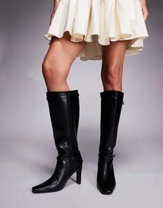 Черные сапоги Public Desire Poppy на каблуке с пряжкой