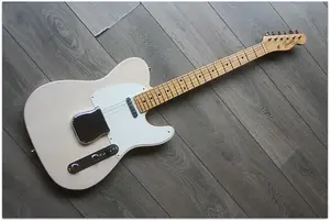 FENDER «Custom Shop Lush Closet Classic Postmodern Tele Maple, Выцветший бело-блондин» ЖЕСТКЫЙ КЕЙС, 3,59 КГ