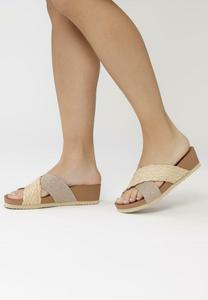 Сандалии CON TIRAS CUÑA PARA GOULDS Gioseppo, голый