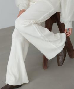 Вязаные брюки с бахромой по бокам