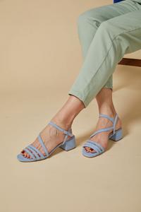 Кожаные босоножки натурального цвета на высоком каблуке Jones Bootmaker, синий