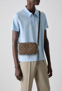 Сумка через плечо MILANO MINI CAMERA BAG - Across body bag Guess, коричневый