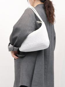 сумка-шоппер с металлическим шнуром и двухсторонней ручкой