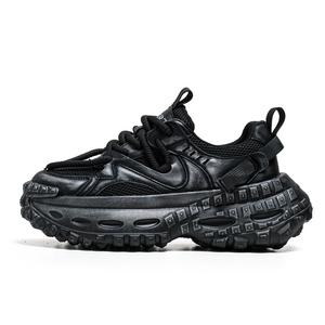 Wooden Rabbit Амортизирующие износостойкие дышащие утолщенные низкие кроссовки для мужчин с эффектом увеличения роста черные, цвет Black