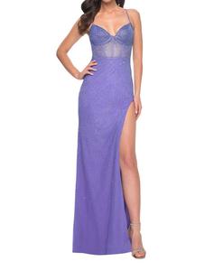 Потрясающее облегающее платье для выпускного с сетчатыми вставками в цвете периванкль La Femme, Periwinkle