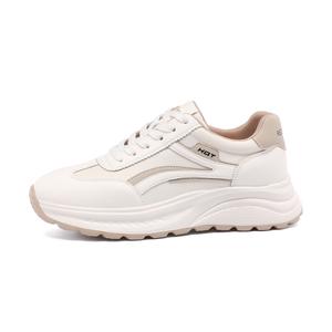 Износостойкие низкие повседневные туфли цвета экрю для женщин RED DRAGONFLY, Ecru