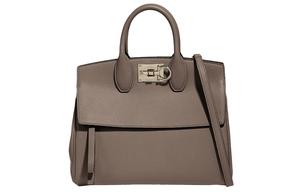 Ferragamo Сумка через плечо из зернистой телячьей кожи