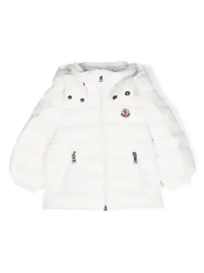 Пуховик с логотипом Moncler Enfant, белый