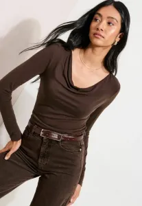 Топ с длинными рукавами и воротником-хомутом стандартного кроя Friends Like These, Chocolate Brown