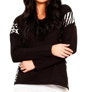 Топ с V-образным вырезом и анималистичным принтом в черном/белом цвете Angel Apparel