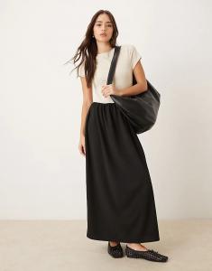 Платье макси ASOS DESIGN с заниженной талией и вырезом-лодочкой в ​​черно-белом цвете