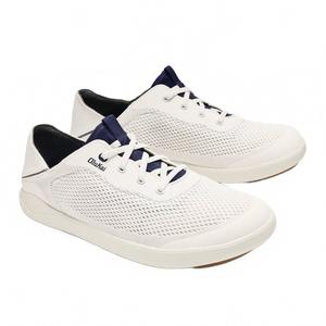 Мужские лодочные туфли Moku Pae в ярко-белом и тихоокеанском цветах OluKai