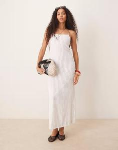 ASOS DESIGN фактурное платье миди белого цвета