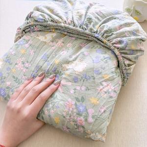 Disney Простыня на резинке 200х220 см, хлопковая, цвет Feifeitu