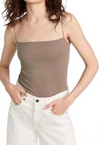 Базовый топ с ремешками в коричневом цвете Enza Costa