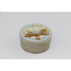 Daylight Gold & Cashmere Kringle Candle