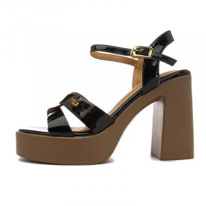 Женские сандалии на одной застежке POOQ, черный