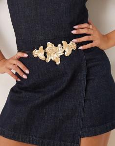 Ремень-веревка ASOS DESIGN из искусственной кожи с абстрактной золотой пряжкой в ​​виде цветка черного цвета