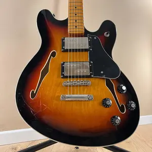 Squier Classic Vibe Starcaster, 3-х тоновый Sunburst