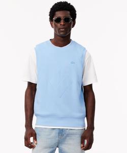 Большой спортивный жилет с ромбовидной нашивкой и вышивкой.