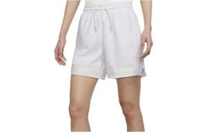 Спортивные шорты женские белые Nike