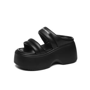 Женские тапочки-слайды из полиуретана с противоскользящим покрытием Golden Silk Rabbit, Black