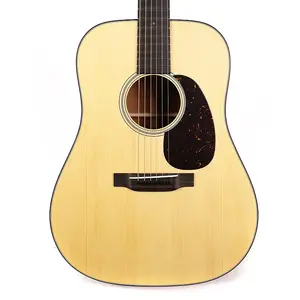Martin Custom Shop Expert Model Dreadnought из ели Адирондак и мореного махагони