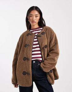 ONLY плюшевый дафлкот коричневого цвета