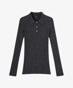 Тонкий ребристый свитер с воротником-поло.