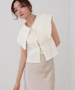 Летний вязаный топ с большим воротником