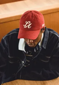 Вышитая кепка Bershka, Bordeaux