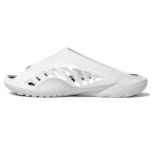 Двухцветные EVA домашние тапочки-шлепанцы с мягкой и упругой текстурой, нескользящие, унисекс LATE TIME, белый