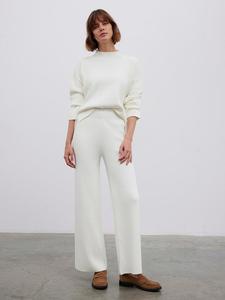 BGN Брюки кремового цвета